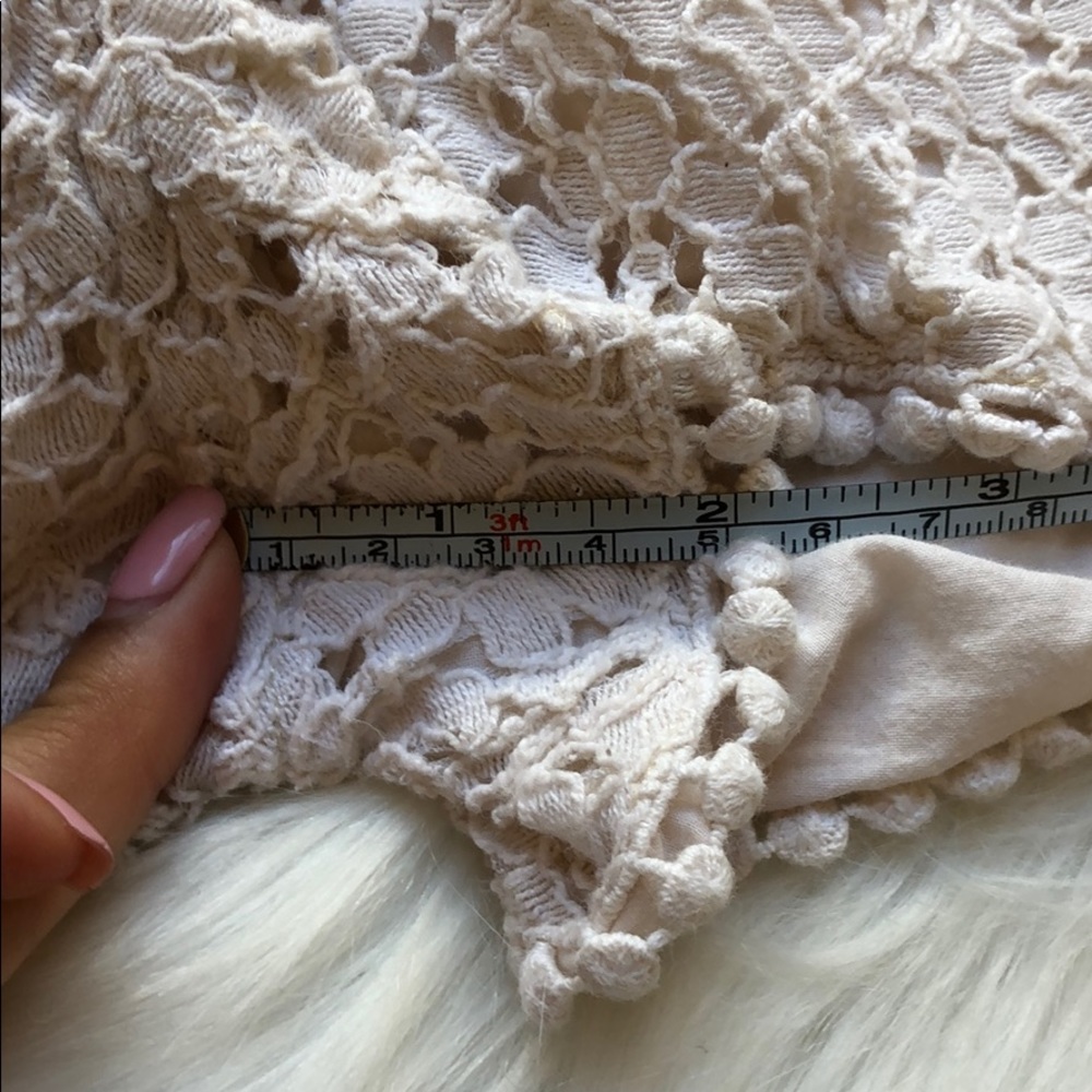 Beautiful Lace Shorts - Picture 7 of 8